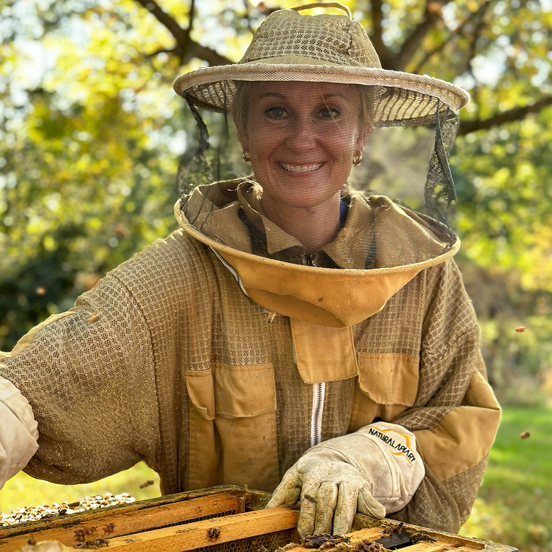 Beekeeper Amber Rutledge from FarmHER Season 6 Episode 4.