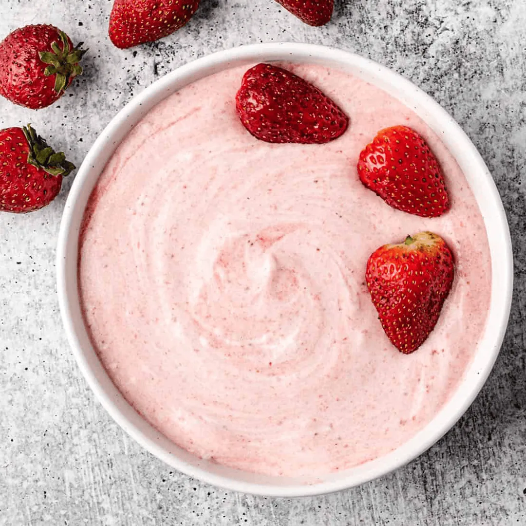 Keto Fresh Strawberry Mousse by Low Carb Africa